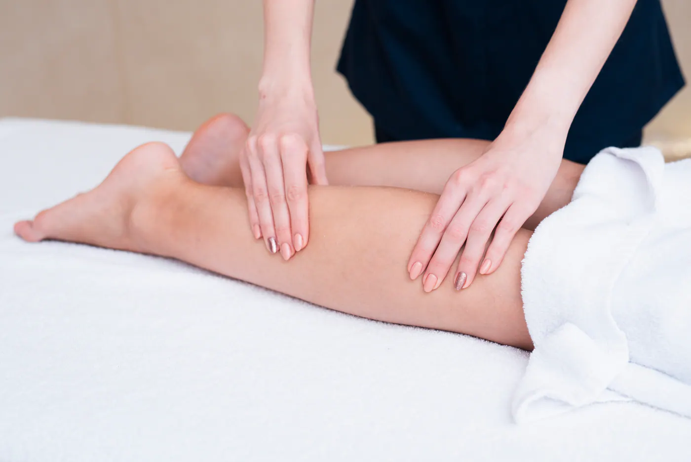 Targeted anti-cellulite body massage